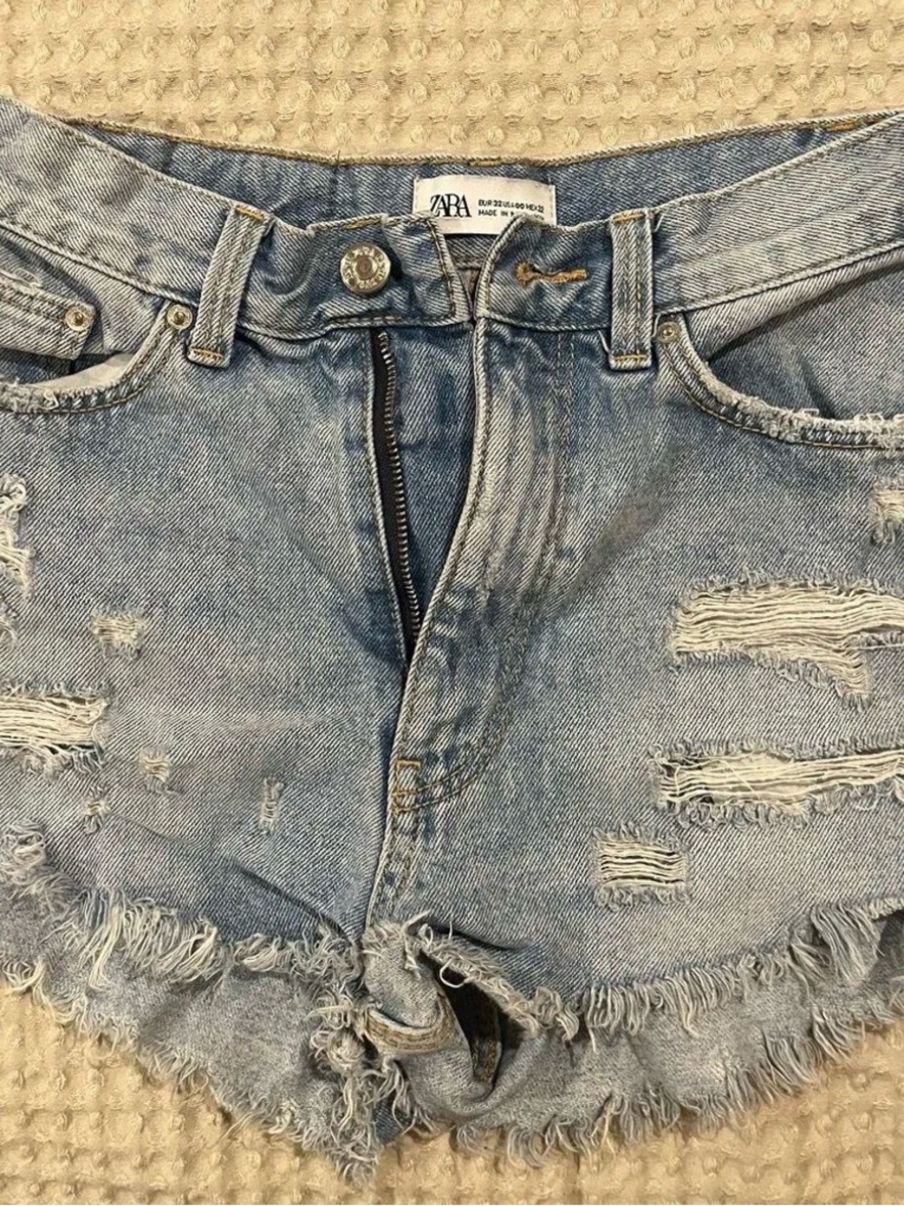 Zara Light Wash Distressed Denim Shorts
